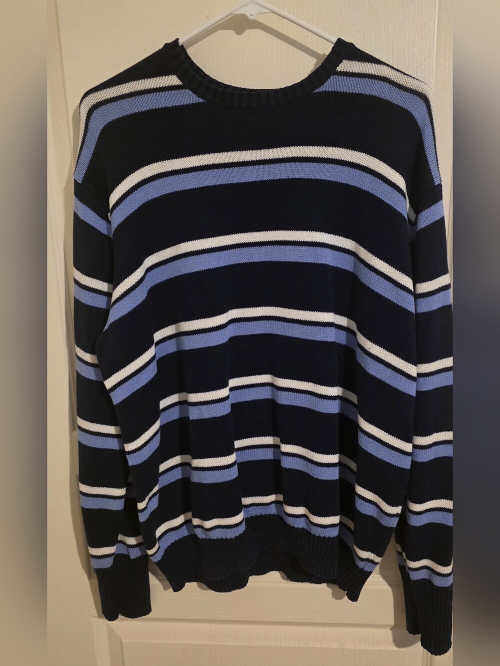 BRANDY MELVILLE - STRIPED KNIT SWEATER (BLUE & WHITE)